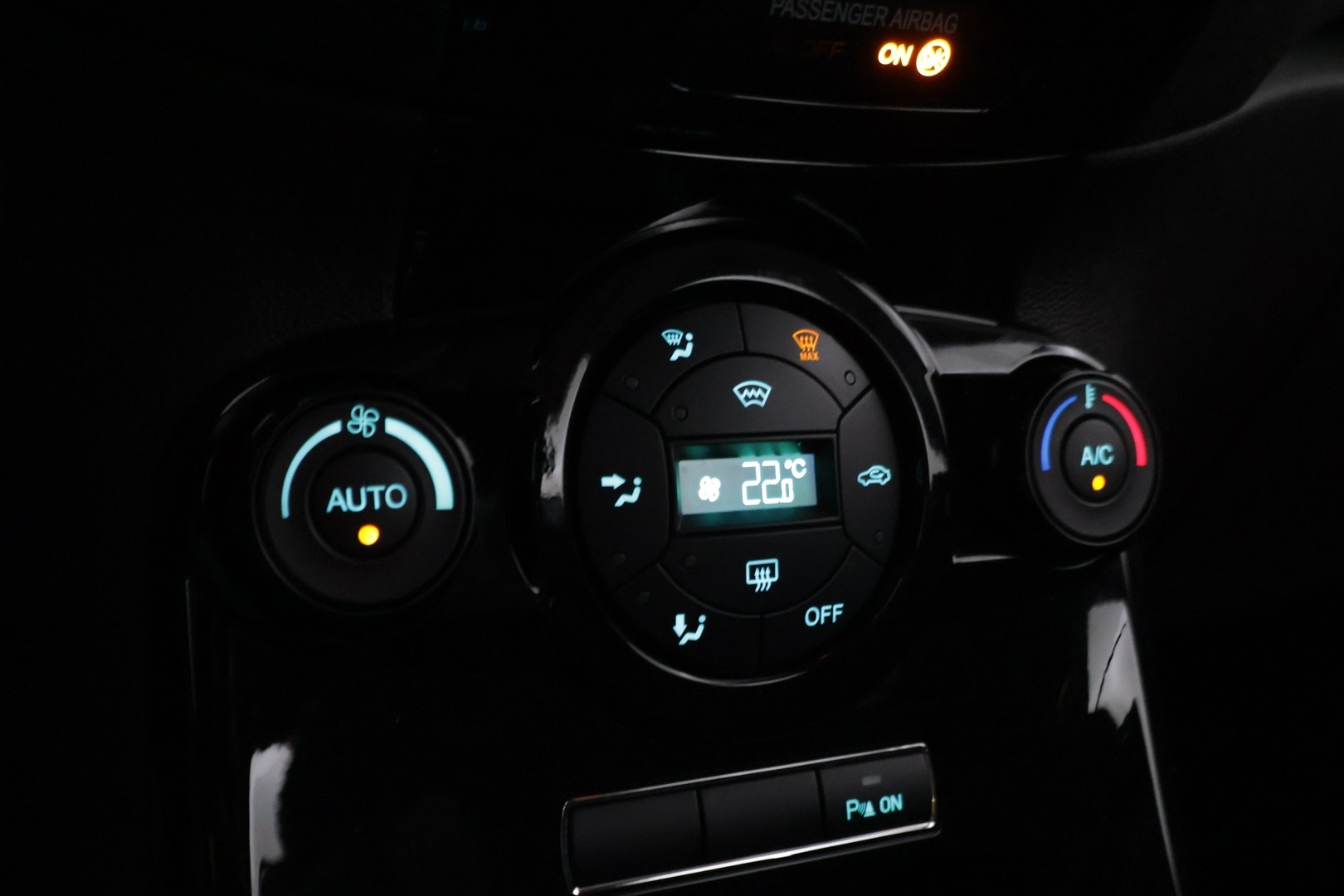 FORD Fiesta 2015