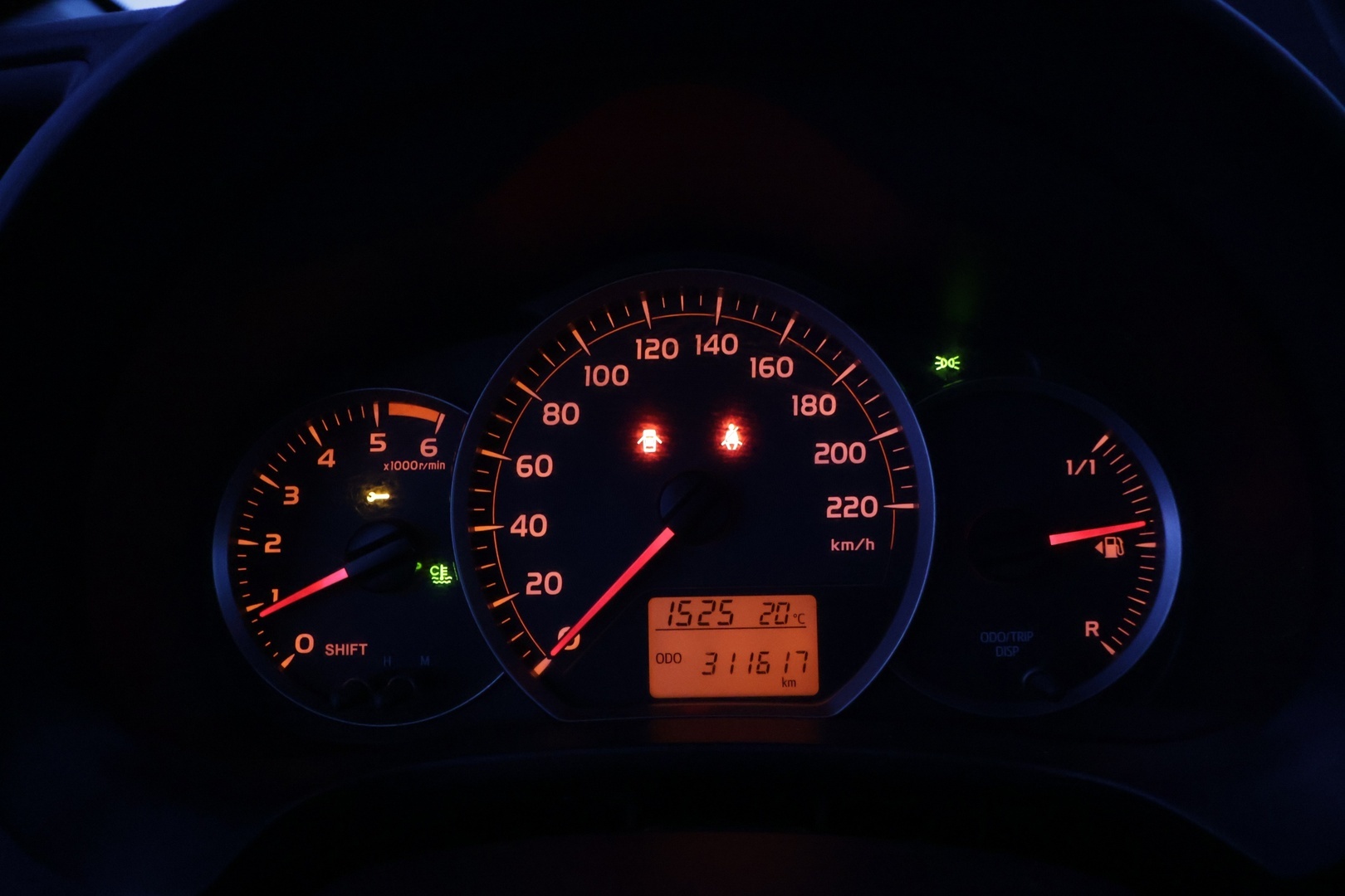 TOYOTA Yaris 2012