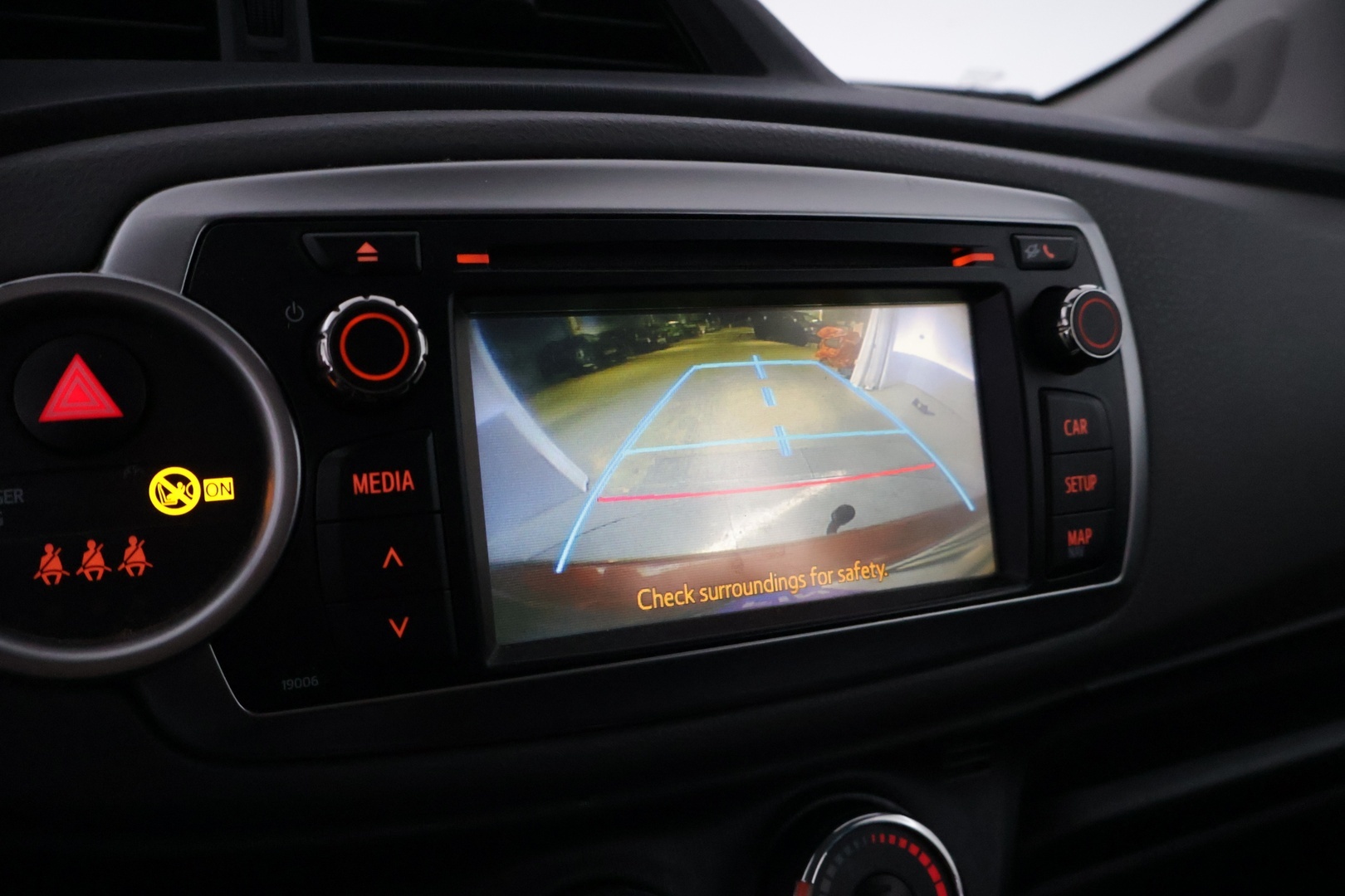 TOYOTA Yaris 2012