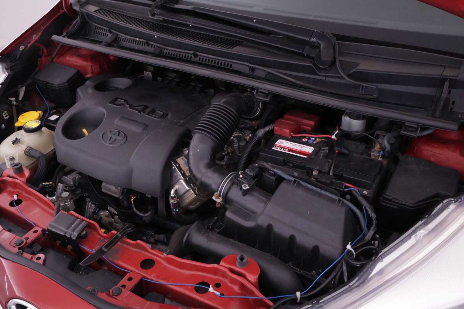 TOYOTA Yaris 2012