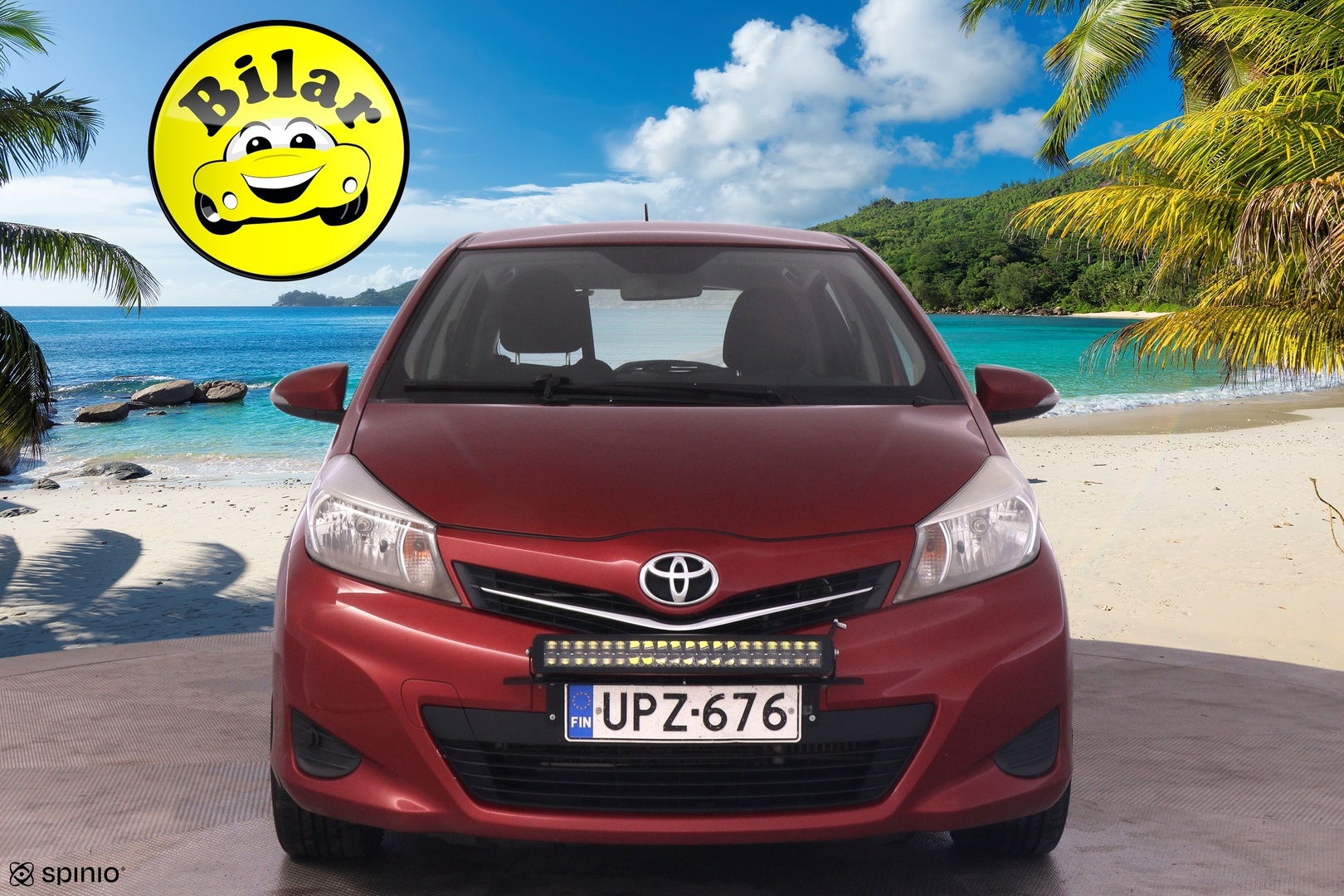 TOYOTA Yaris 2012