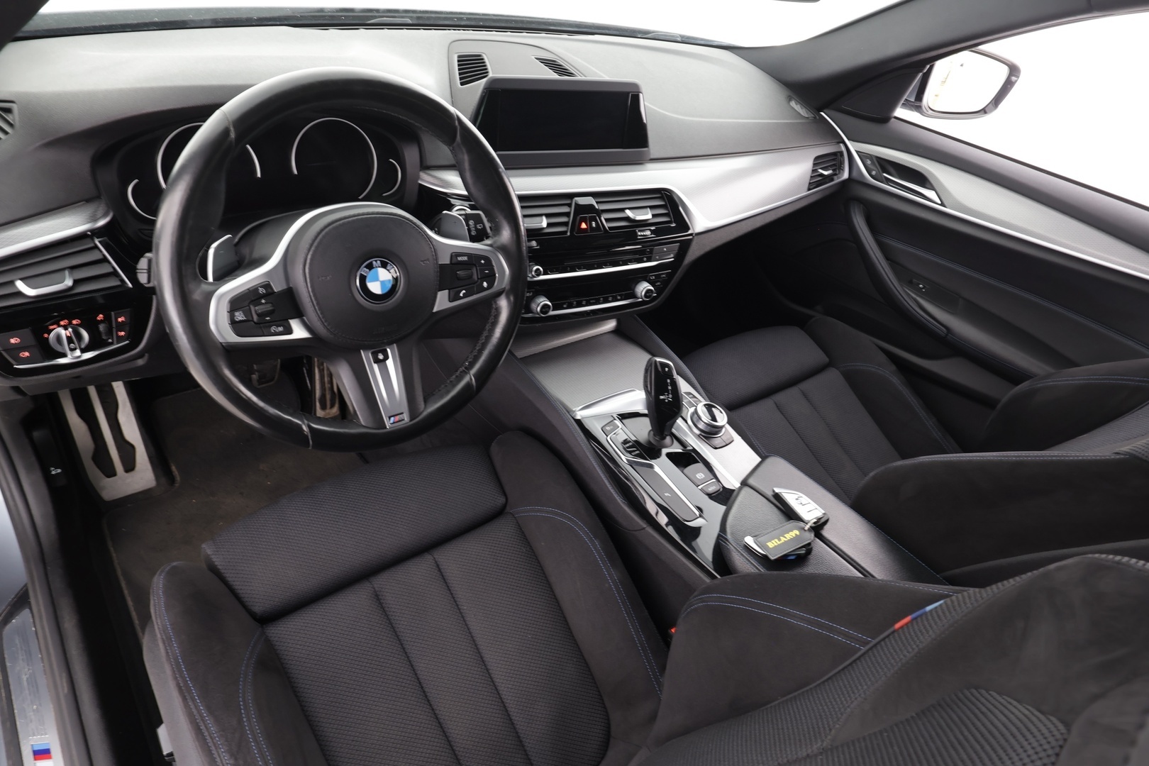 BMW 520 2019