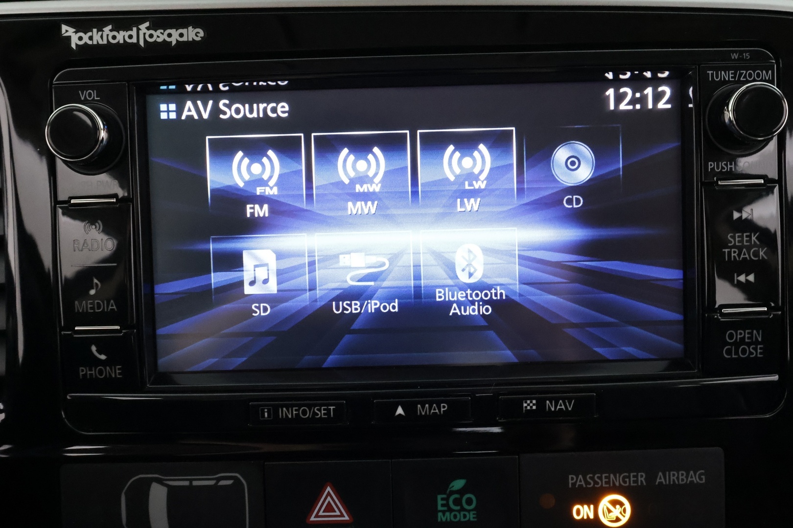 MITSUBISHI Outlander 2016