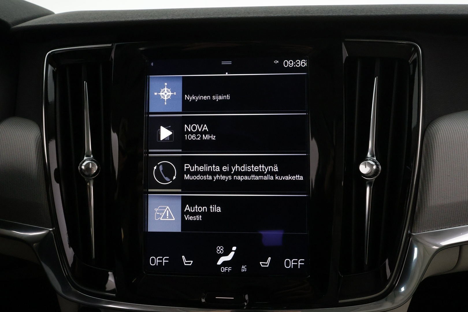 VOLVO V90 Cross Country 2017