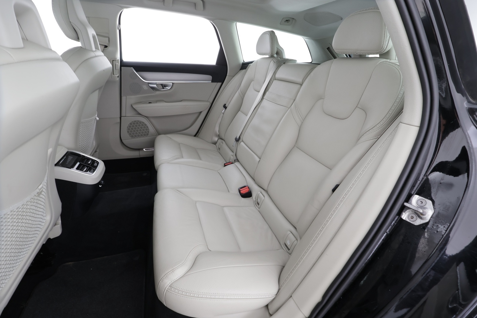 VOLVO V90 Cross Country 2017