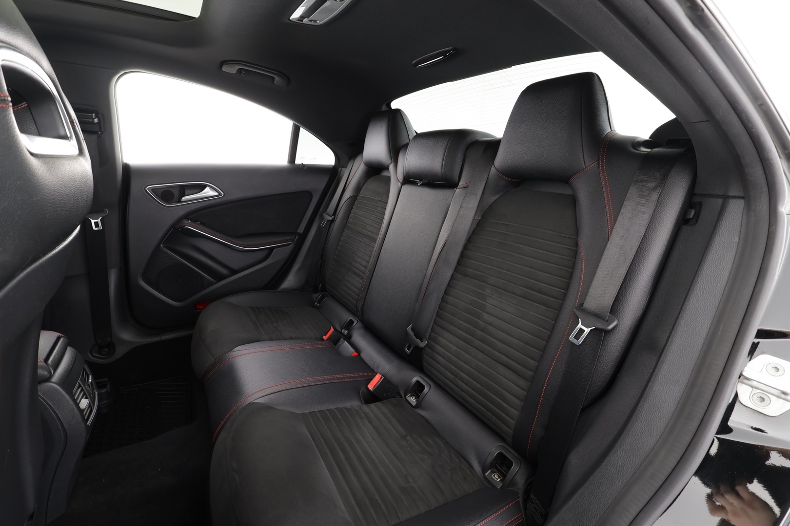 MERCEDES-BENZ CLA 2017