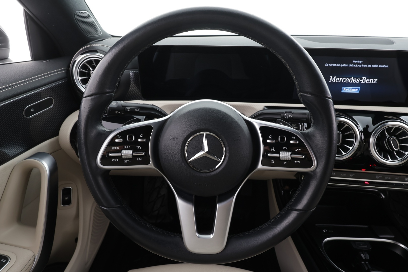 MERCEDES-BENZ CLA 2022