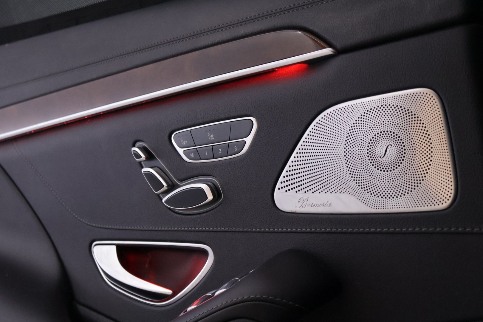 MERCEDES-BENZ S 2015
