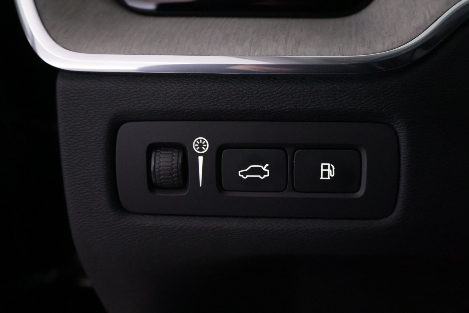 VOLVO XC60 2022