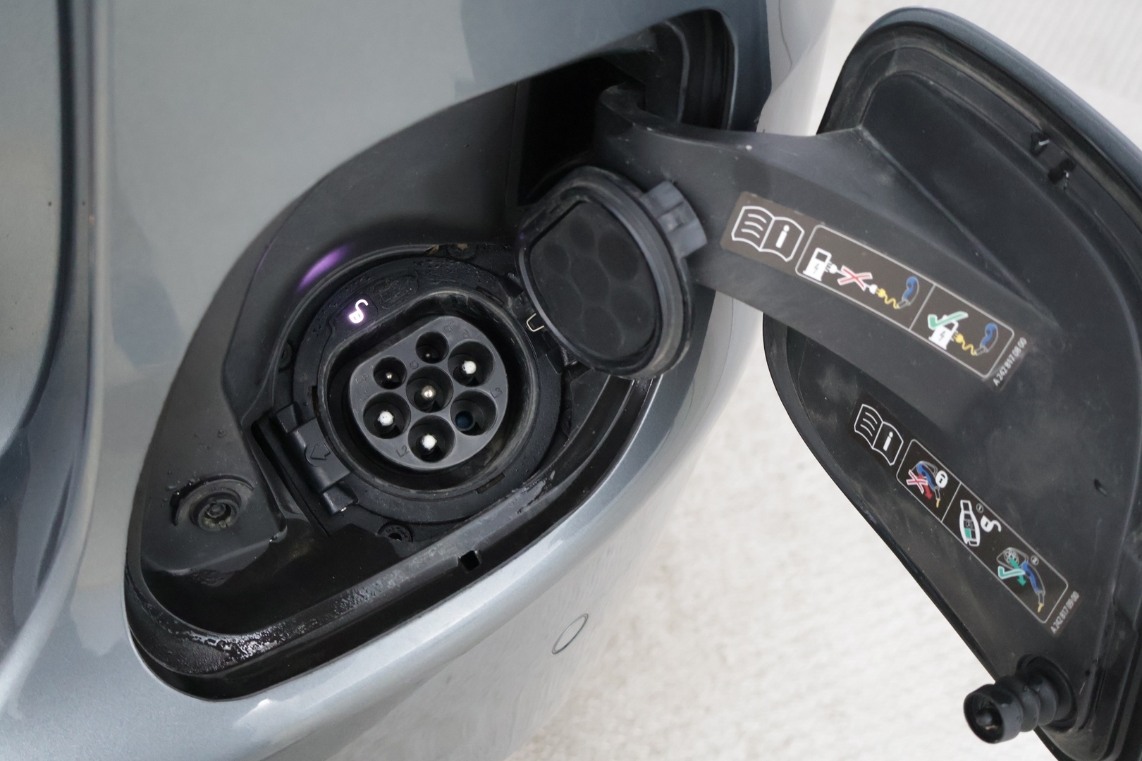 MERCEDES-BENZ C 2020