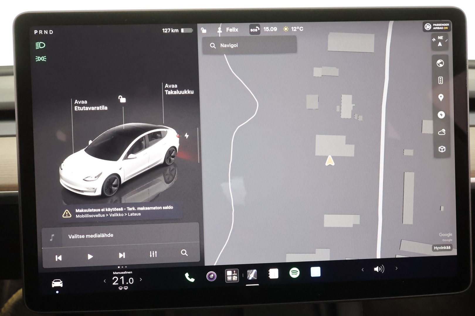 TESLA Model 3 2023