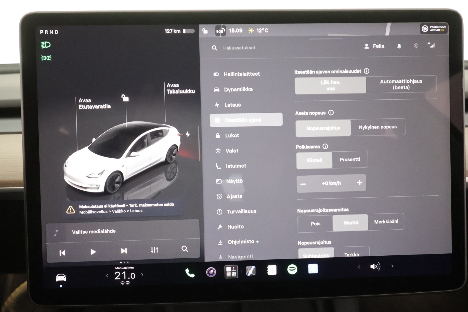 TESLA Model 3 2023