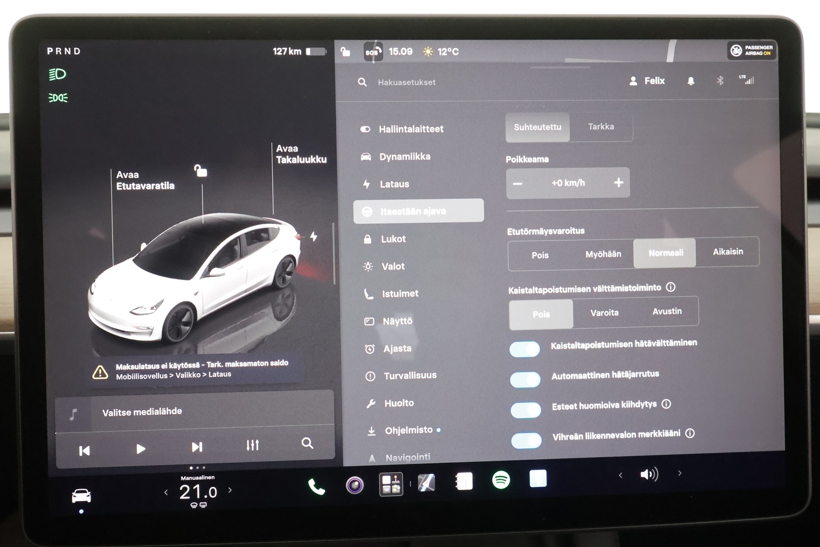 TESLA Model 3 2023