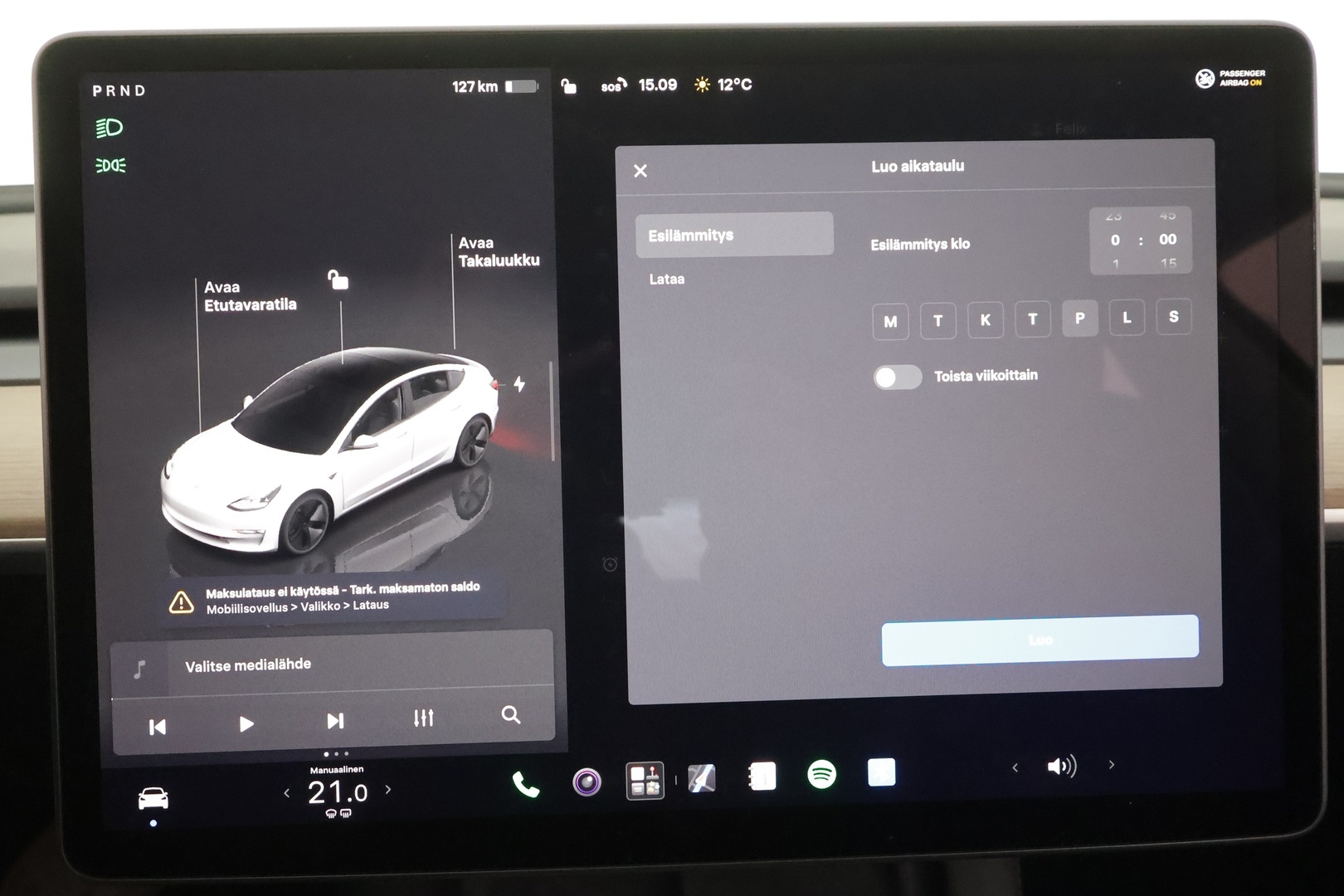 TESLA Model 3 2023