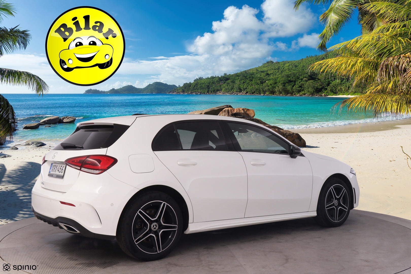 MERCEDES-BENZ A 2023