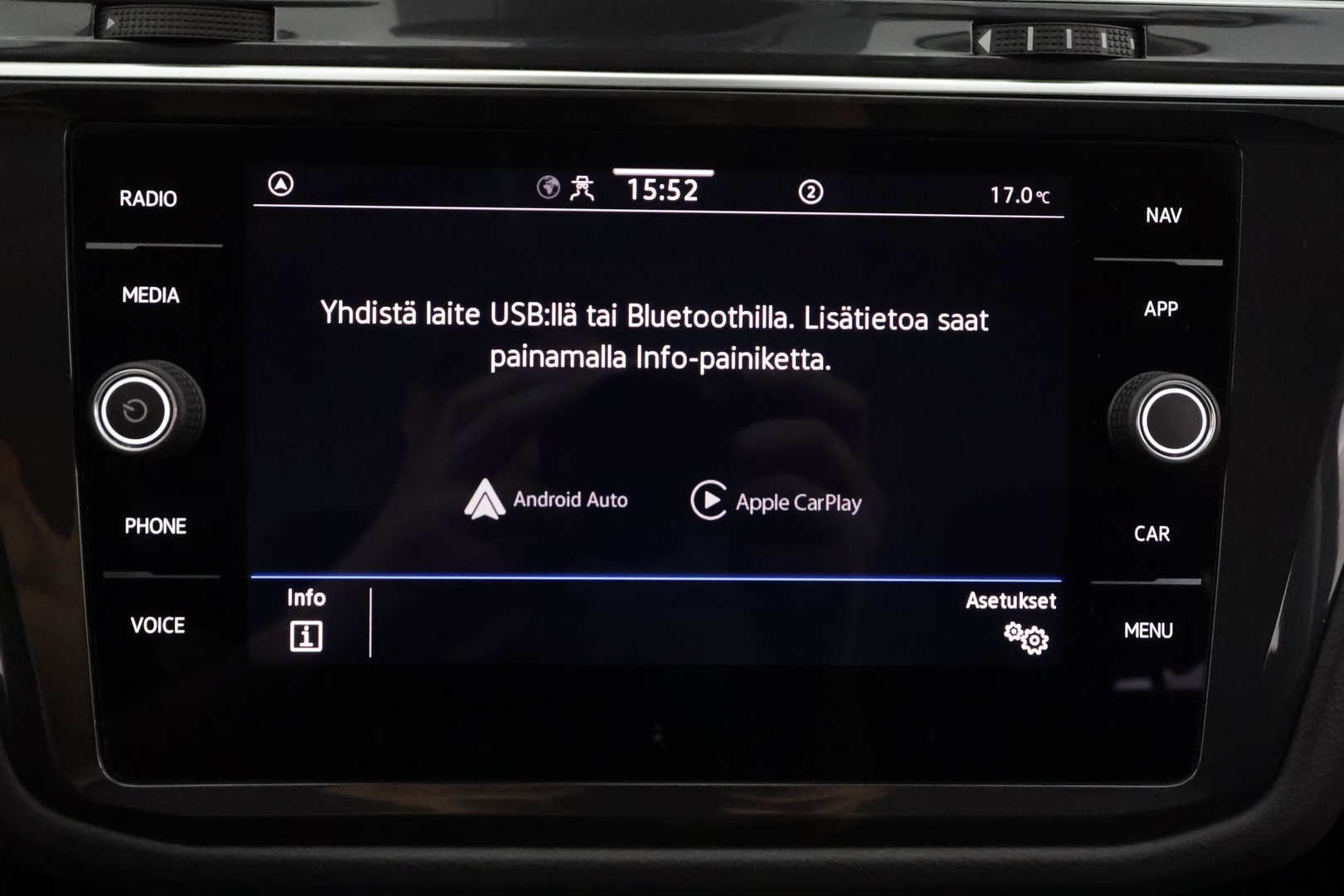 VOLKSWAGEN Tiguan 2024