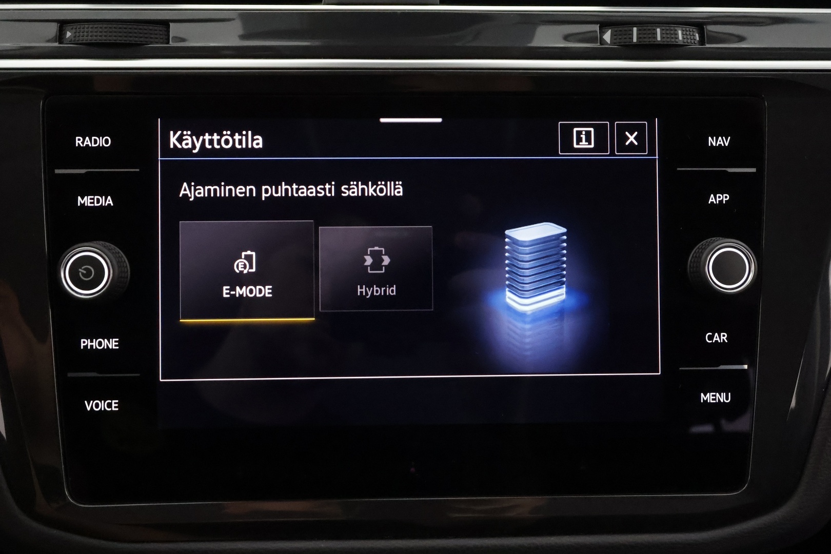 VOLKSWAGEN Tiguan 2024