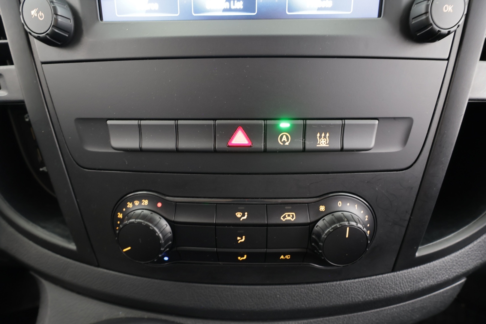 MERCEDES-BENZ Vito 2022