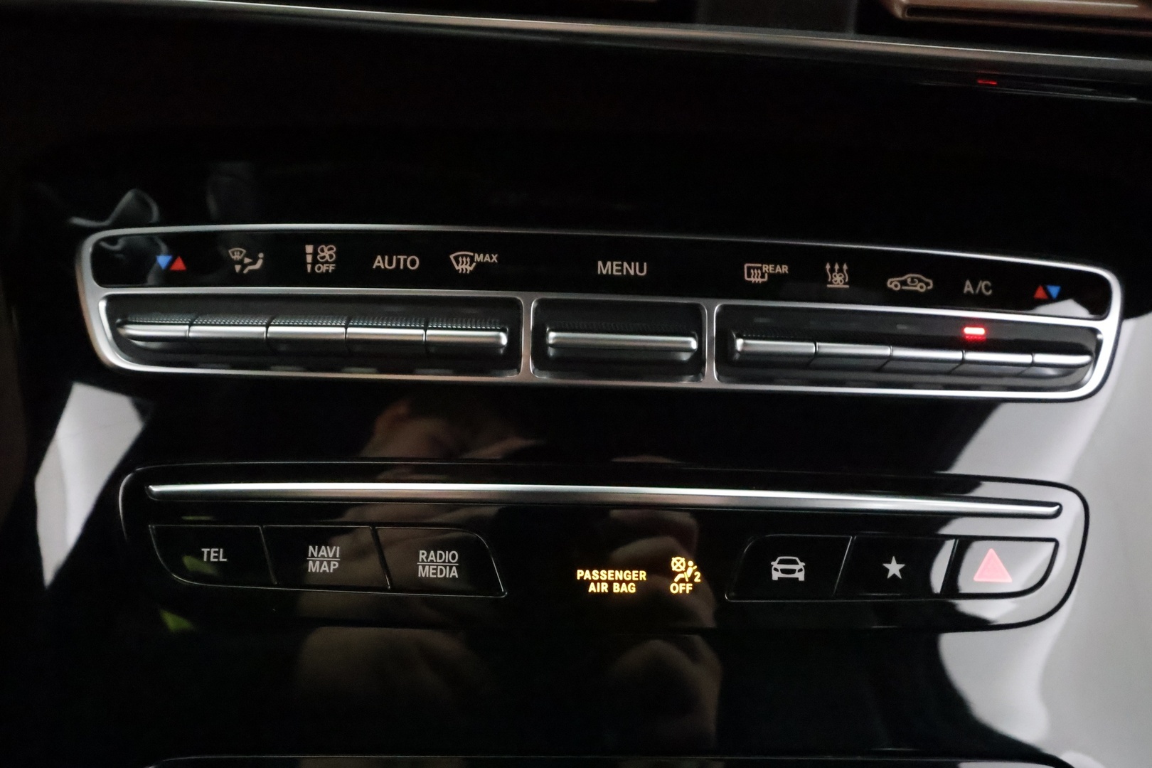 MERCEDES-BENZ EQC 2021