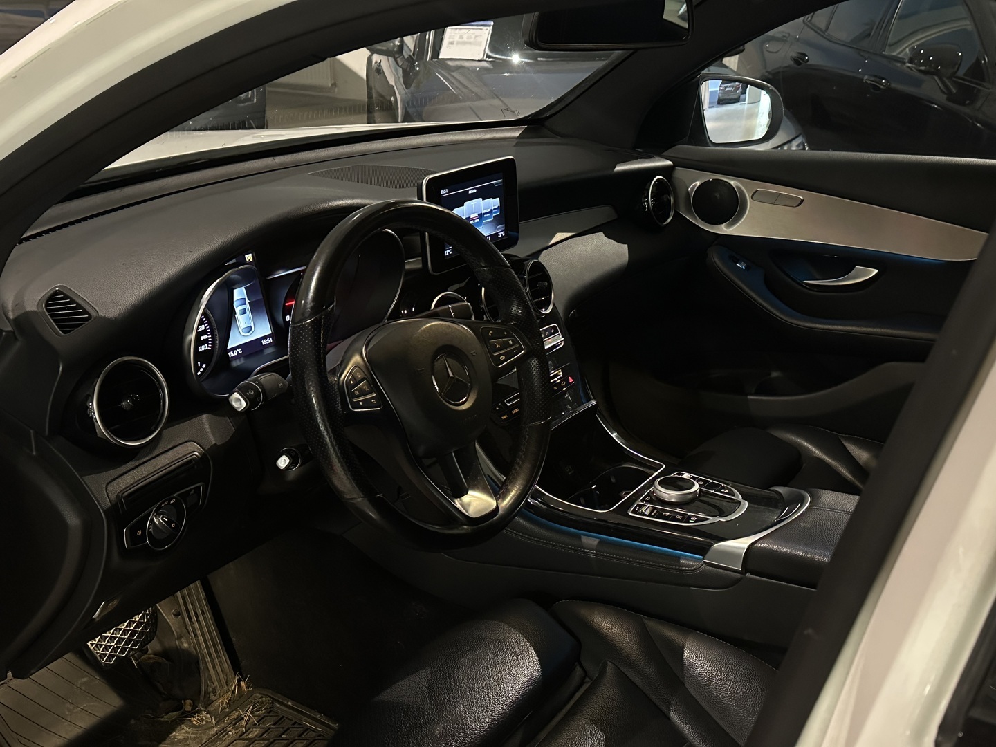 MERCEDES-BENZ GLC 2019