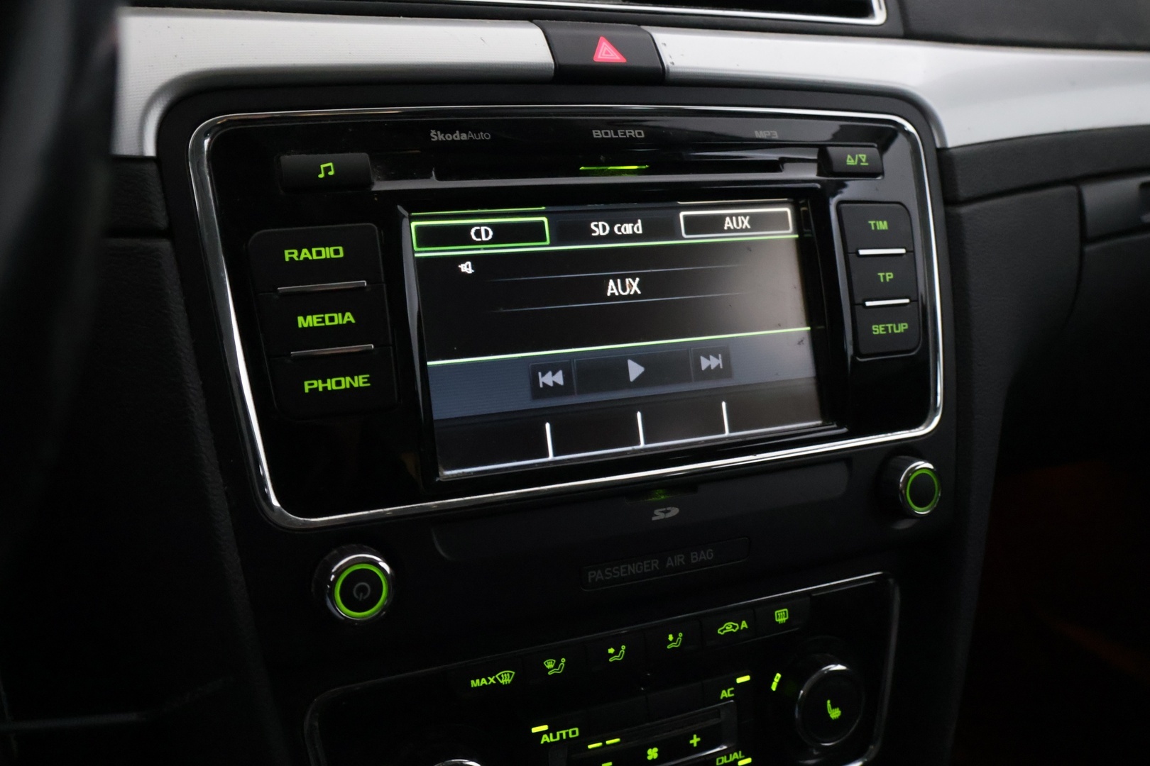 SKODA Superb 2011