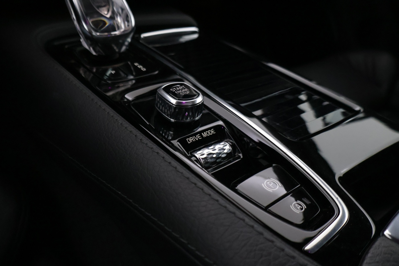VOLVO S60 2020