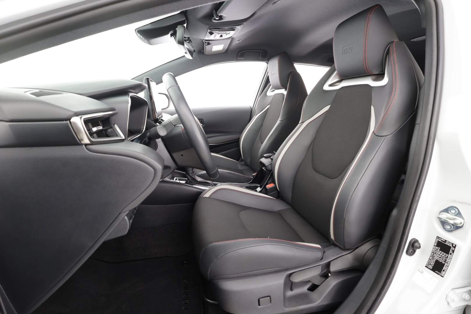 TOYOTA Corolla 2024