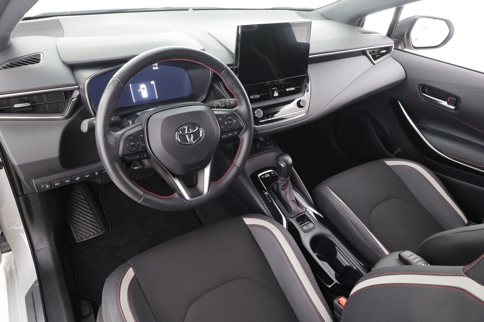 TOYOTA Corolla 2024