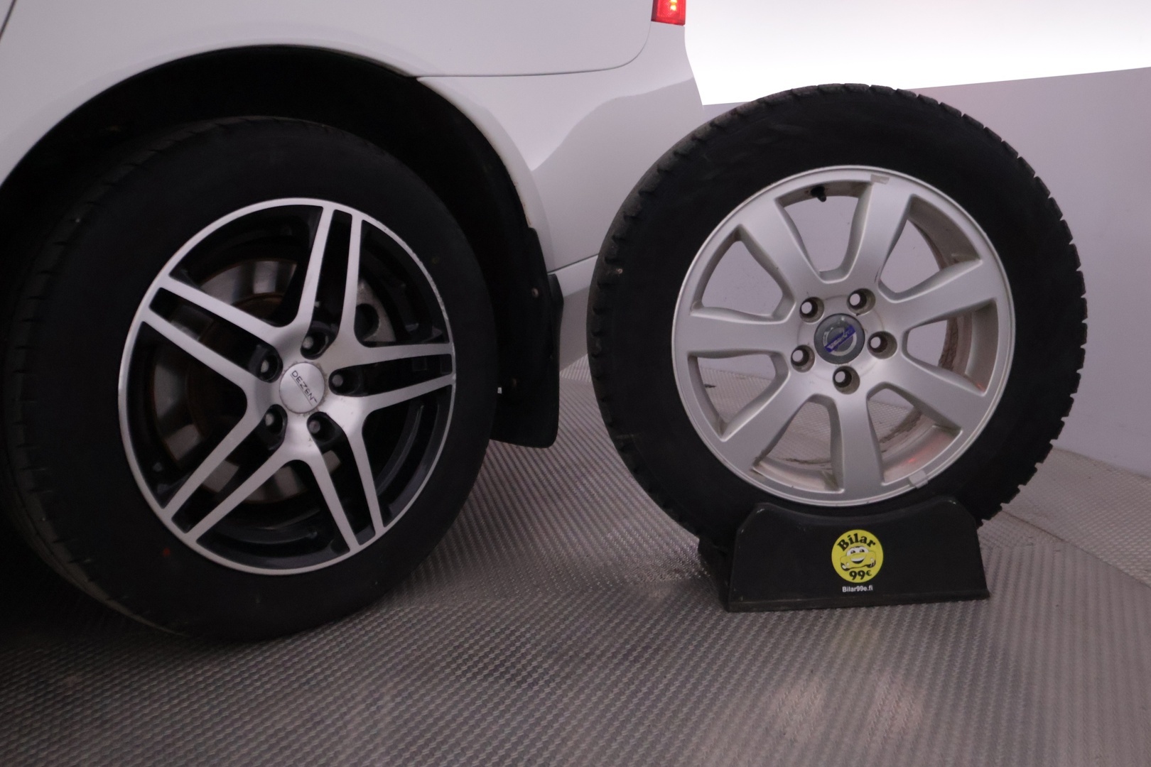 VOLVO V70 2012