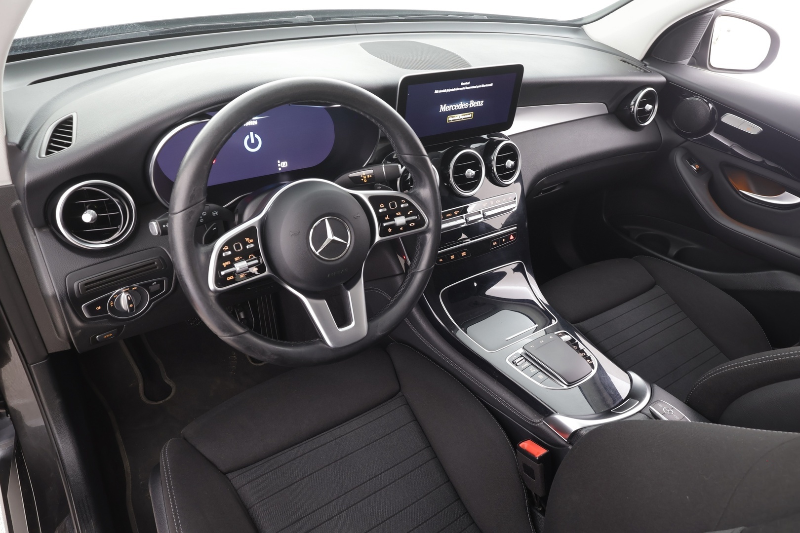 MERCEDES-BENZ GLC 2020