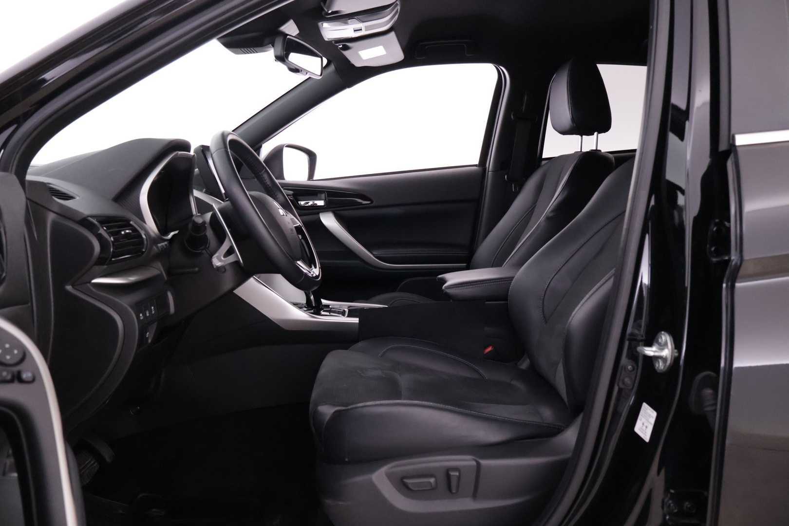 MITSUBISHI Eclipse 2022