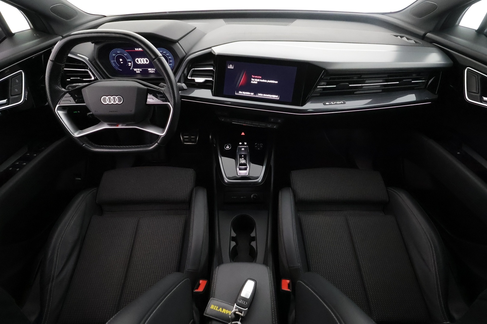 AUDI Q4 e-tron 2022
