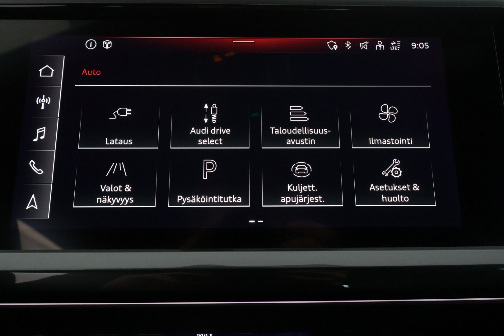 AUDI Q4 e-tron 2022