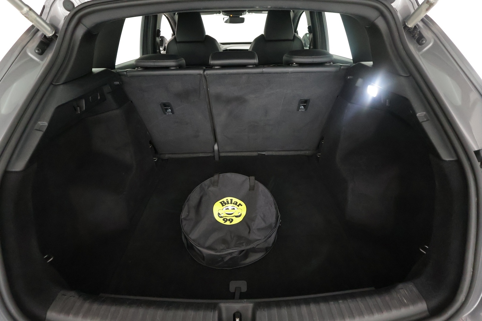 AUDI Q4 e-tron 2022