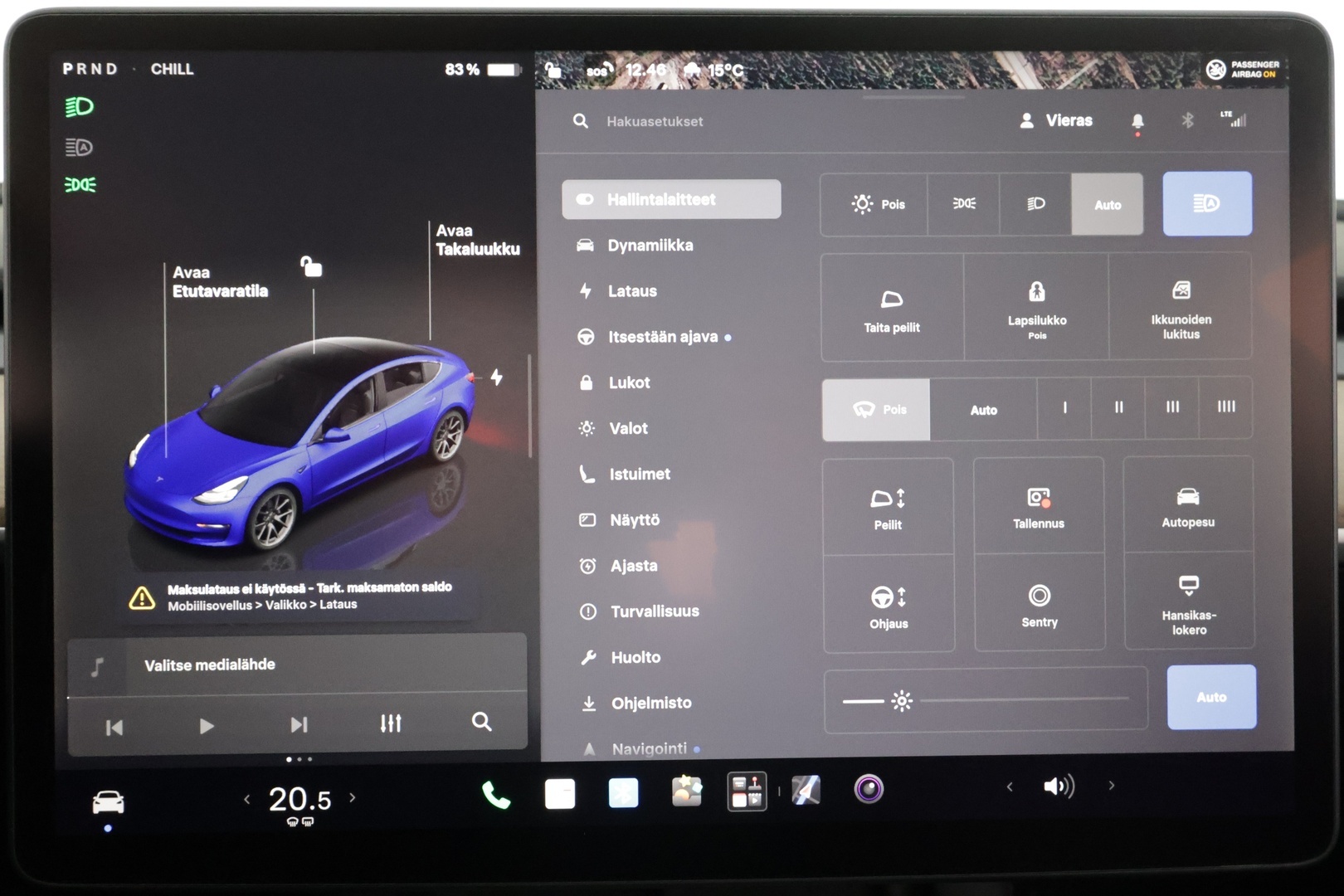 TESLA Model 3 2022