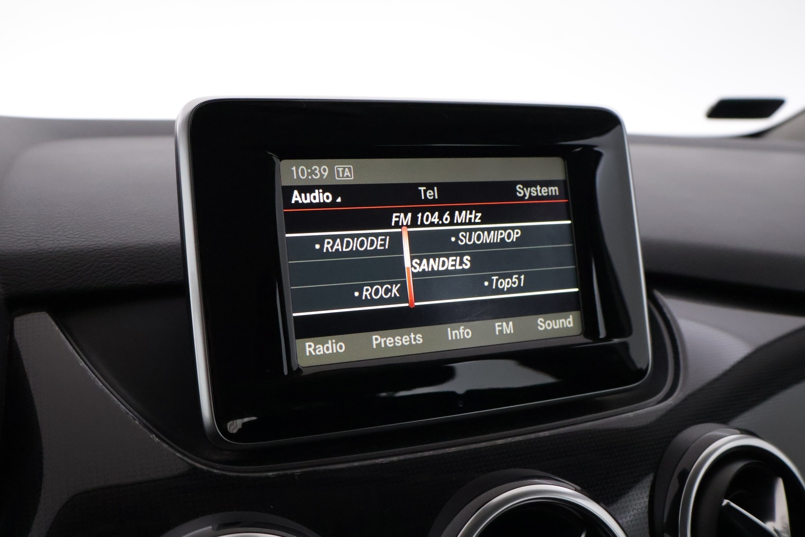 MERCEDES-BENZ B 2013