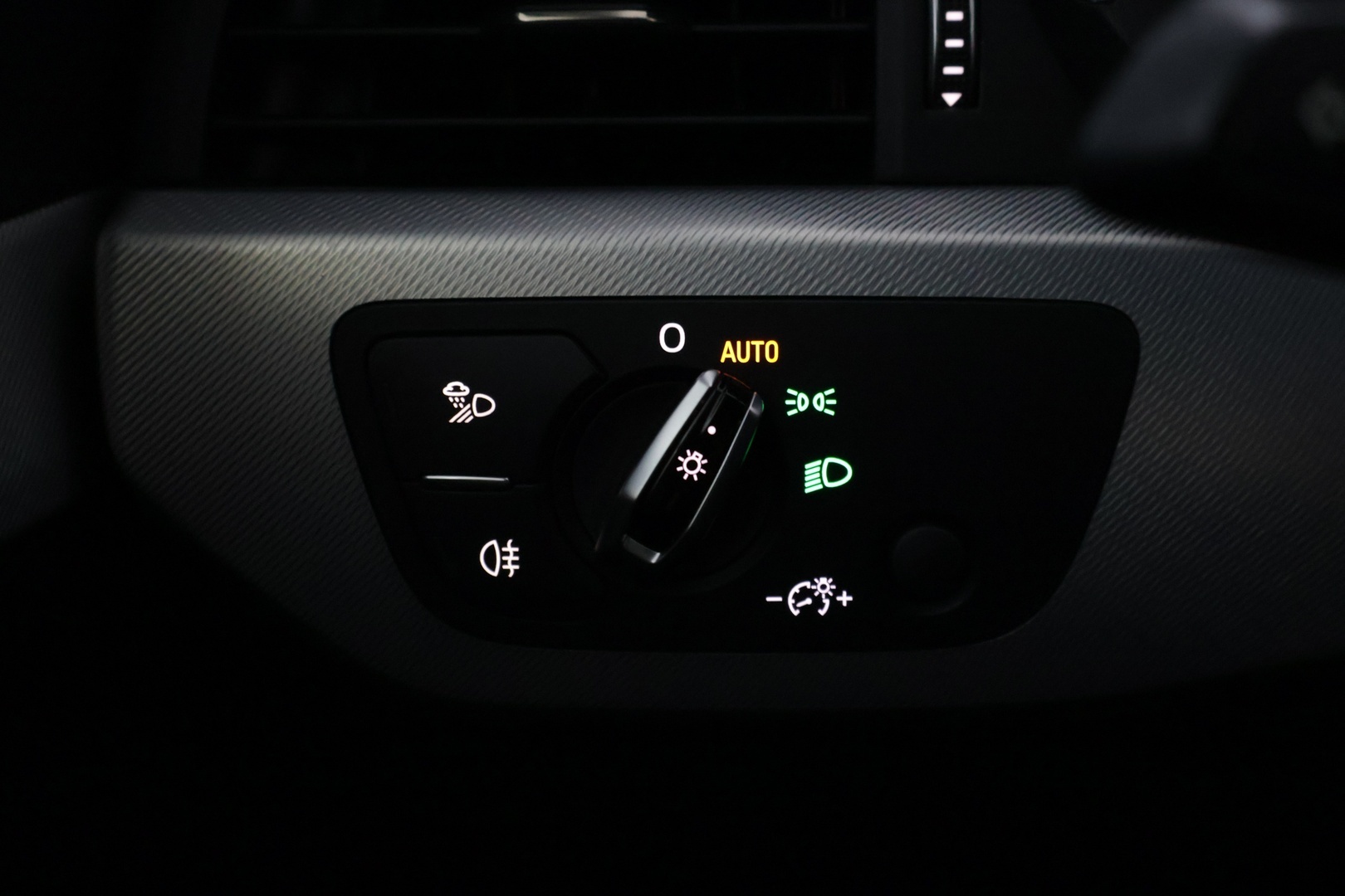 AUDI A4 2016