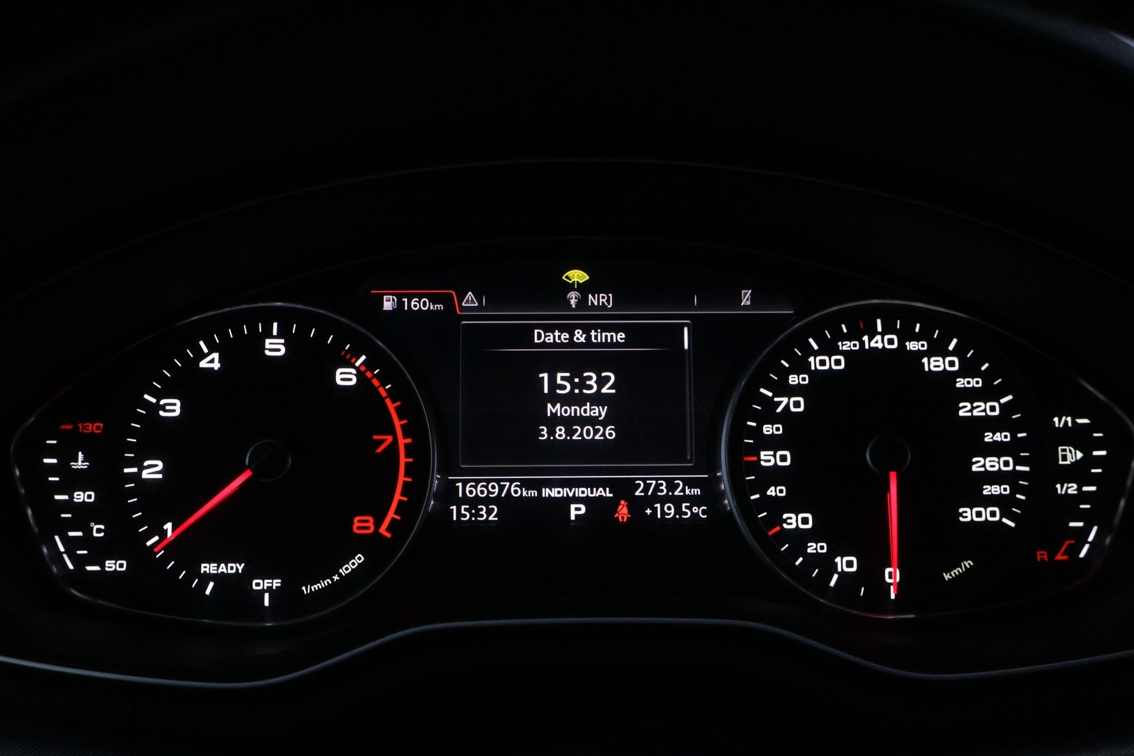 AUDI A4 2016