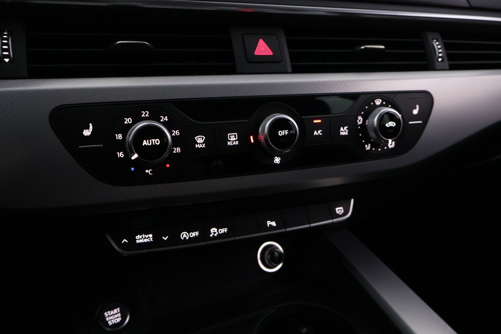 AUDI A4 2016