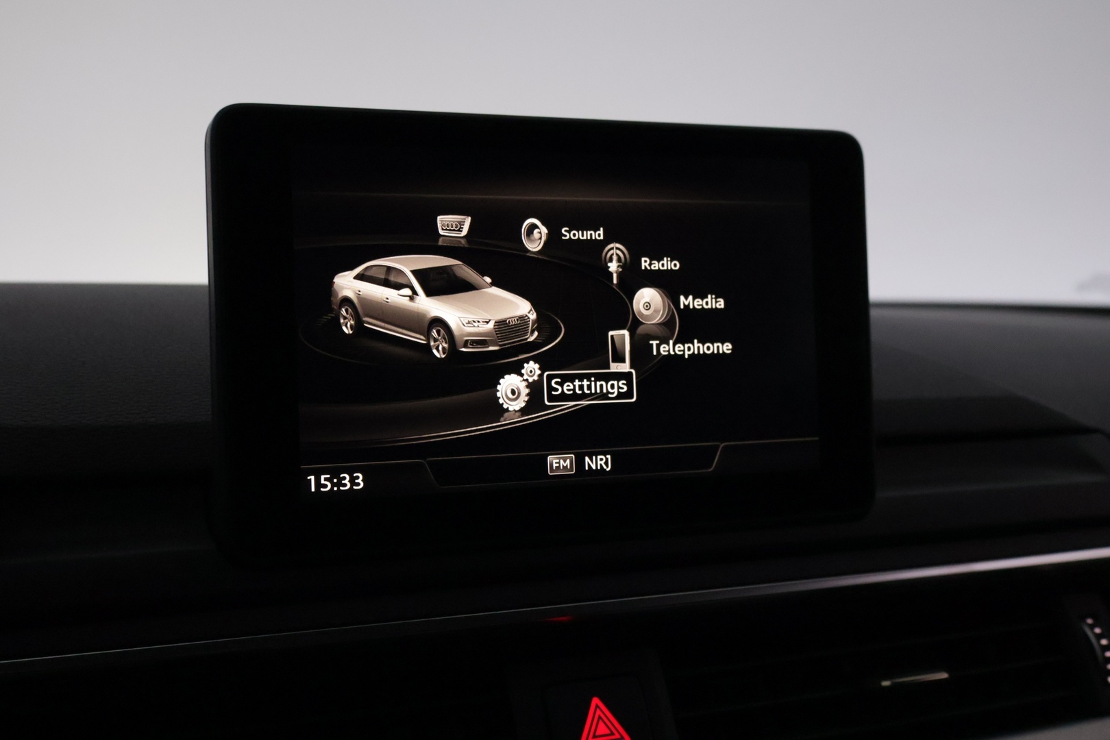 AUDI A4 2016