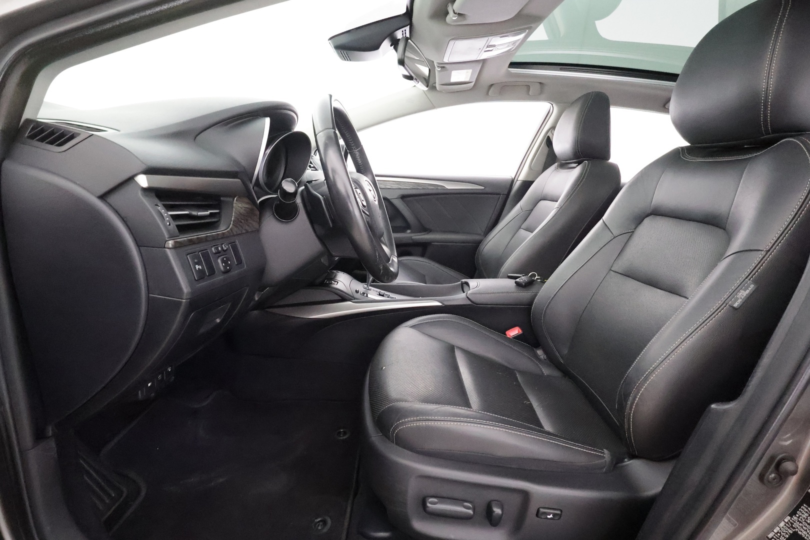 TOYOTA Avensis 2017