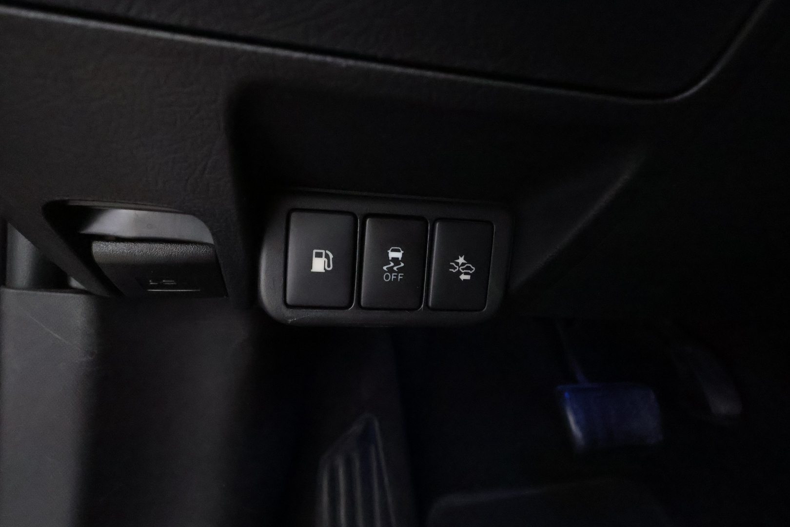 TOYOTA Avensis 2017