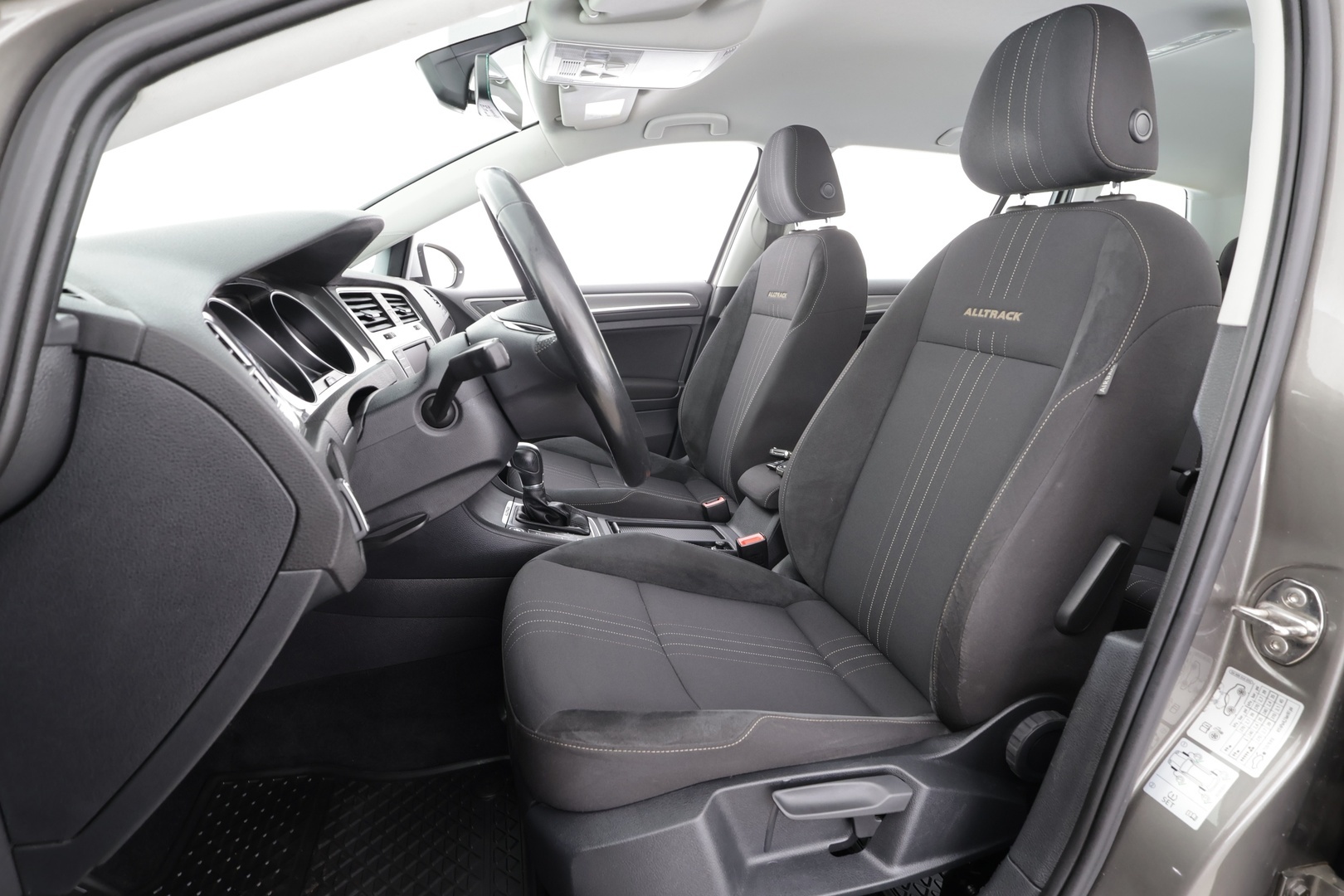 VOLKSWAGEN Golf 2017