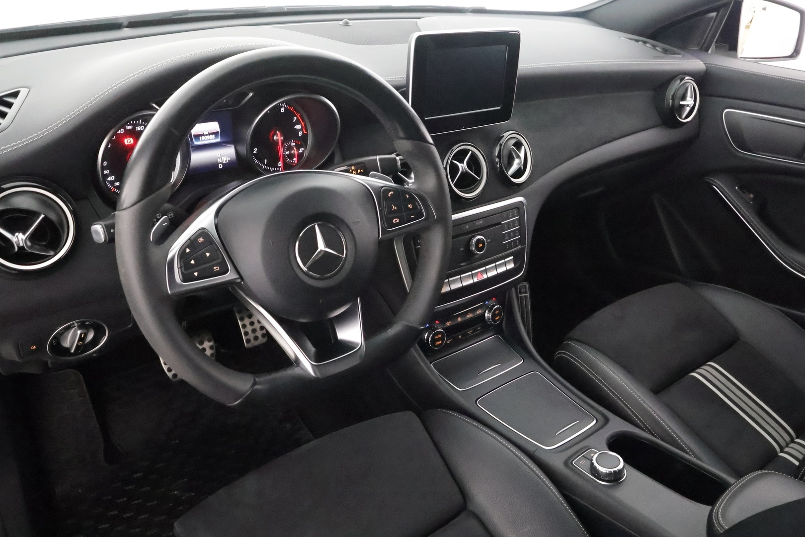 MERCEDES-BENZ CLA 2017
