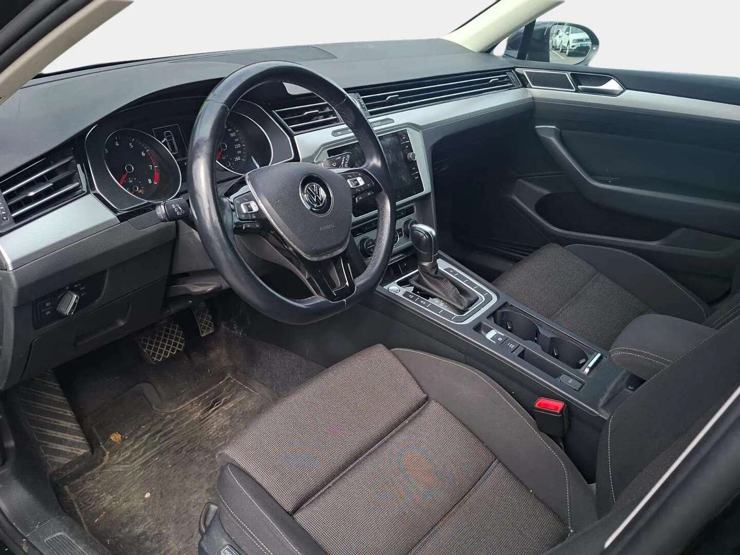 VOLKSWAGEN Passat 2018