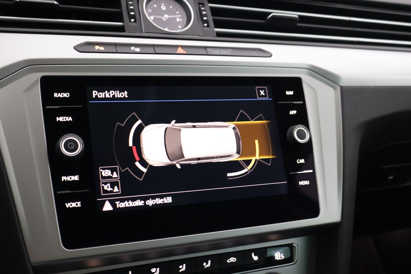 VOLKSWAGEN Passat 2018
