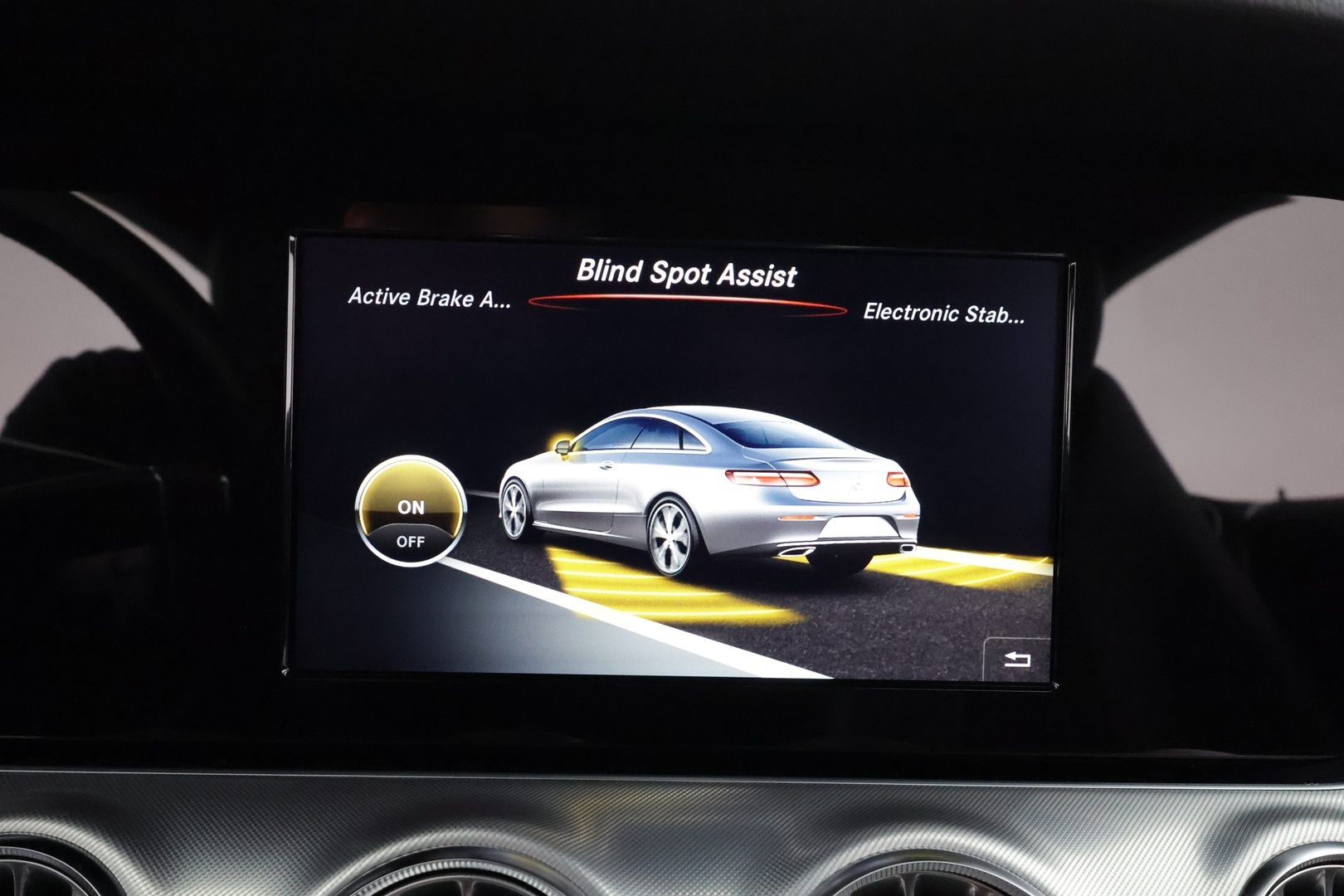 MERCEDES-BENZ E 2017