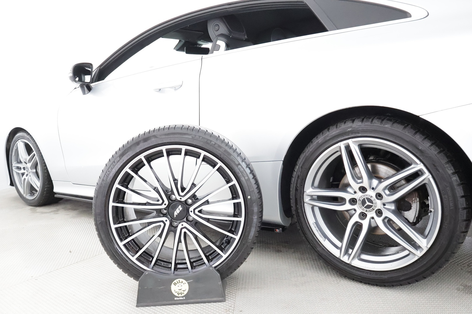 MERCEDES-BENZ E 2017