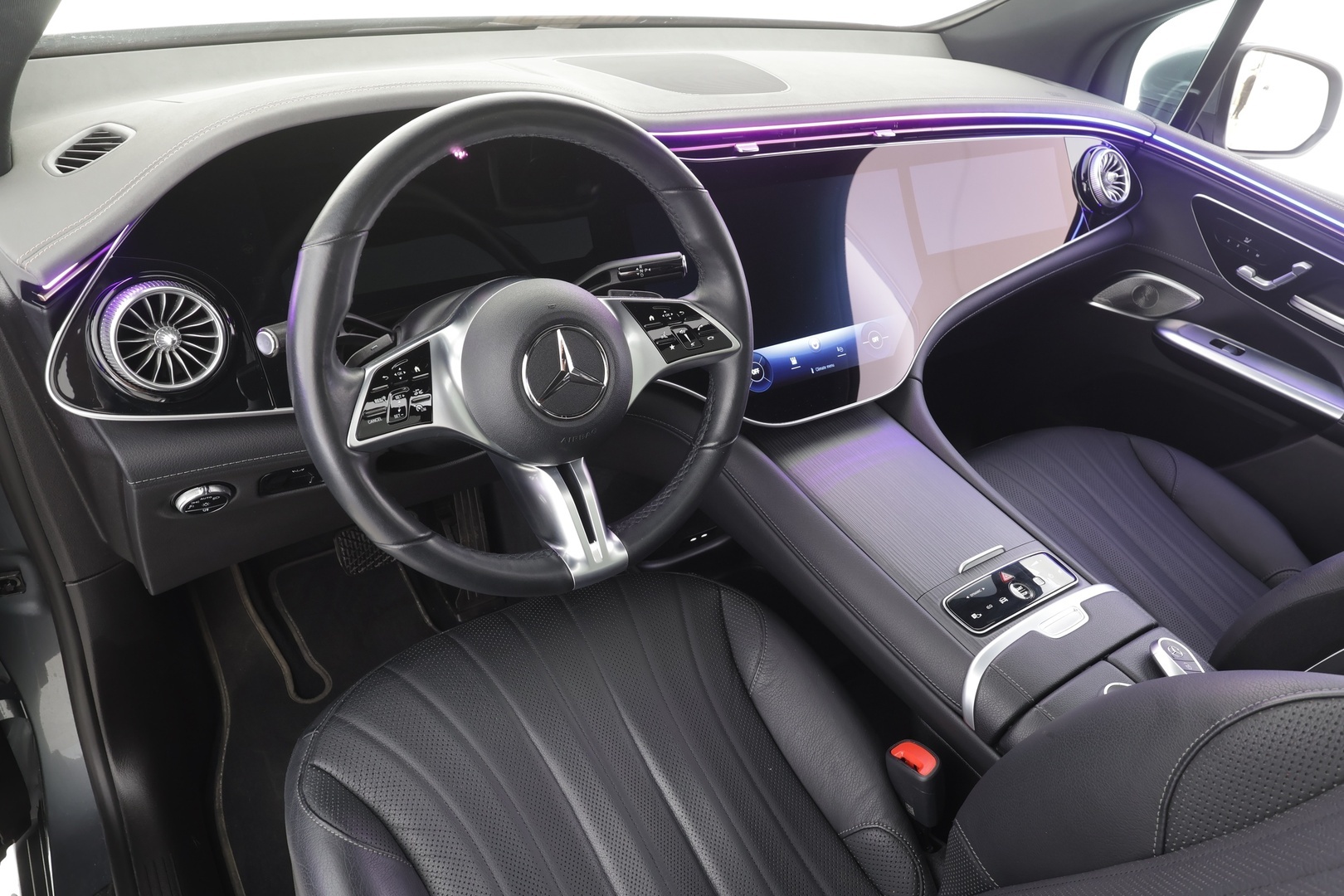 MERCEDES-BENZ EQE SUV 2023