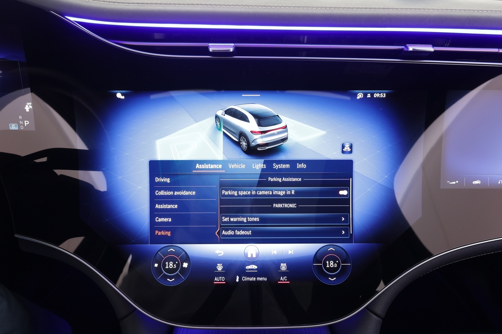 MERCEDES-BENZ EQE SUV 2023